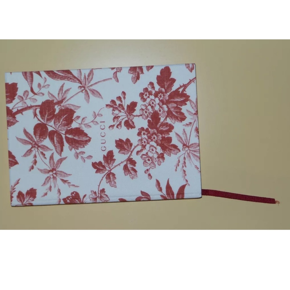 $225 GUCCI HERBARIUM NOTEBOOK 45 PAGES